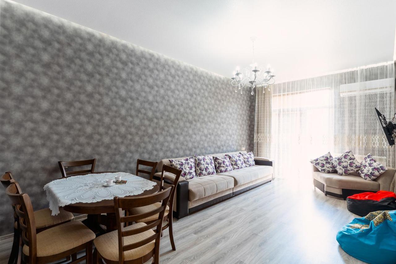 Nice Batumi Apartment Εξωτερικό φωτογραφία